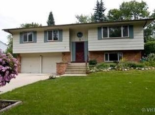 501 Dartmouth Ln, Schaumburg, IL 60193
