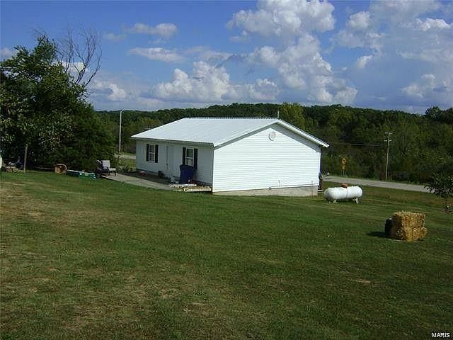 2nd image of 15859 Pike 141