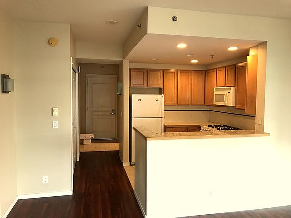 3rd image of 2801 1st Ave Unit 2708