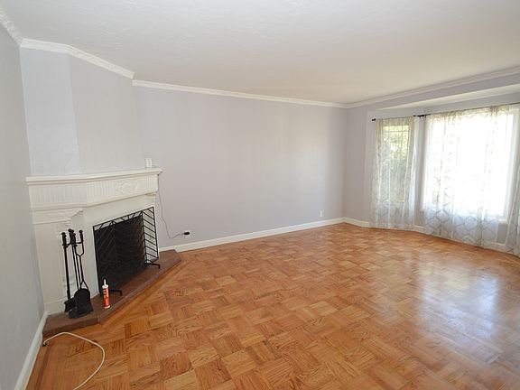 4th image of 265 30th St