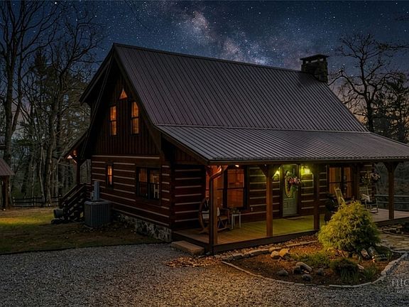 2nd image of 130 Hawkbill Road