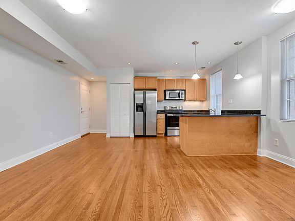 3rd image of 400 Evarts St NE APT 204