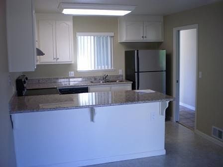 3rd image of 735 Vaquero Dr