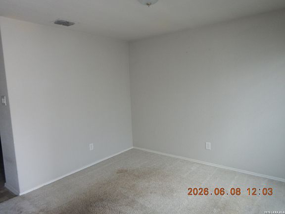 2nd image of 7135 Mesa Cliffs