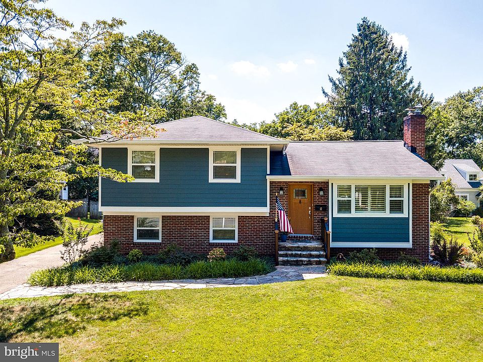 1st image of 12 Sullivan Dr