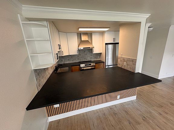 5th image of 1310 Fulton St APT 205