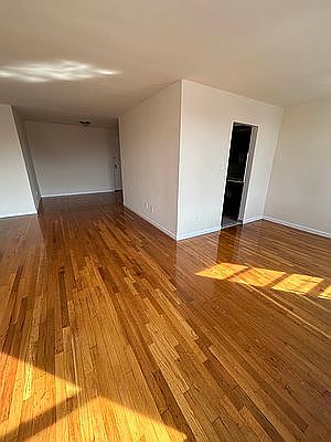 4th image of 13950 35th Ave APT 4J