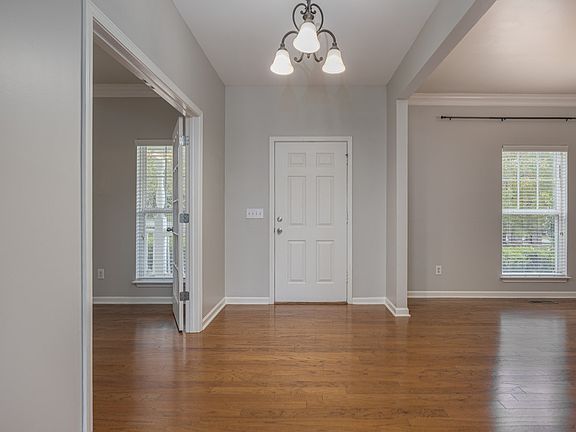 5th image of 1530 Liberty Pike