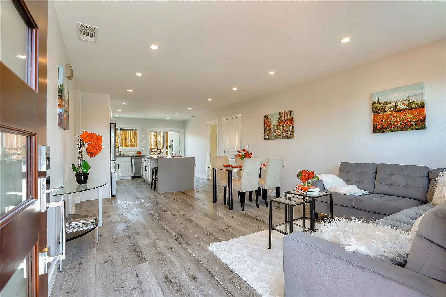 10180 Meadow Ln photo 1