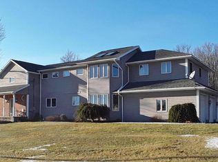 698 Drinker Tpke, Covington Township, PA 18424