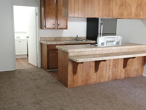 family room, kitchen
