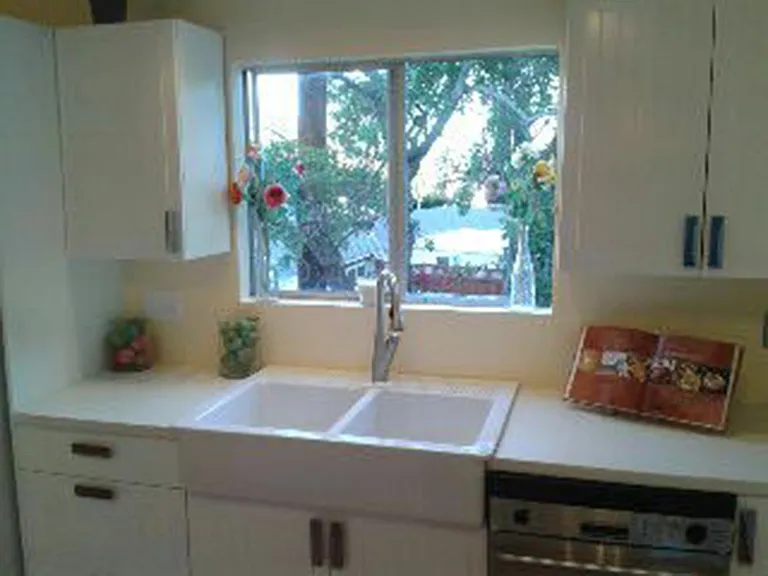 2270 Boundary St — Photo 4