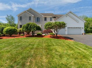 38 Steeple Ln, Lincoln, RI 02865