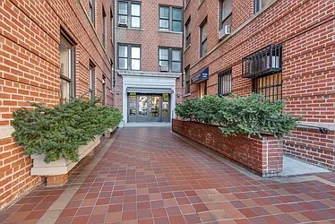 825 Walton Avenue in Concourse