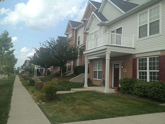 3rd image of 2701 Gardenia Ave APT 5