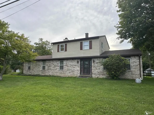 9009 Summerfield Rd, Temperance, MI 48182