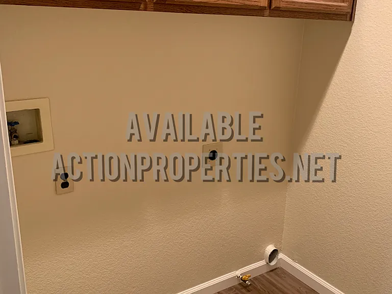 3835 Hunters Glen Pl — Photo 15