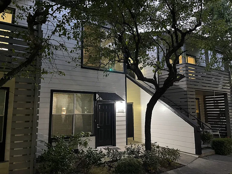 Montage Apartments — Photo 7