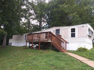 901 Thousand Pines Dr, Fenton, MO 63026