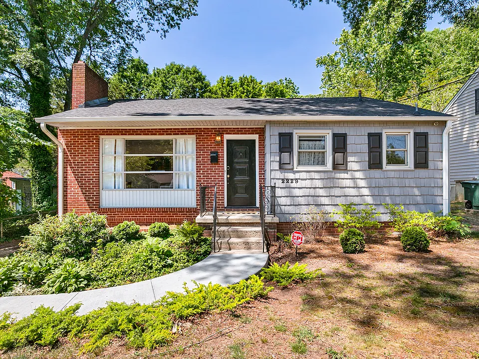 2229 Cherokee Ln