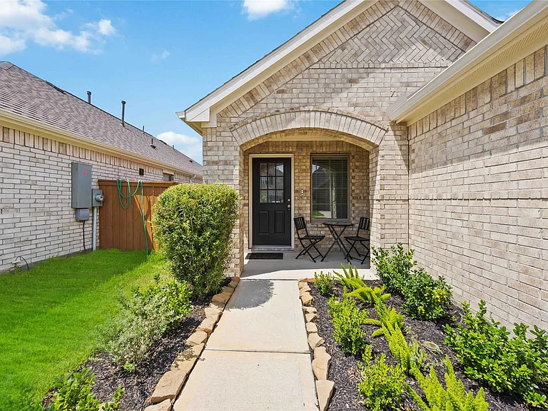 21642 Coral Mist Dr — Photo 4