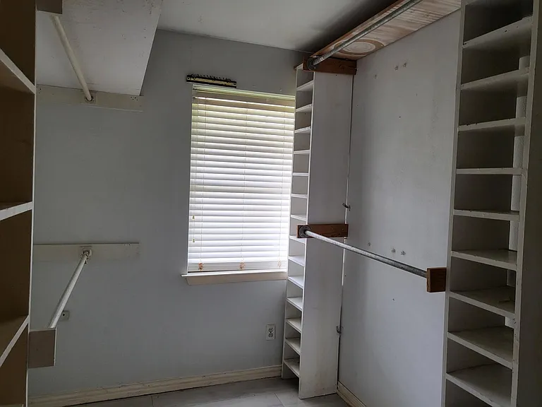 1701 P Ave — Photo 17