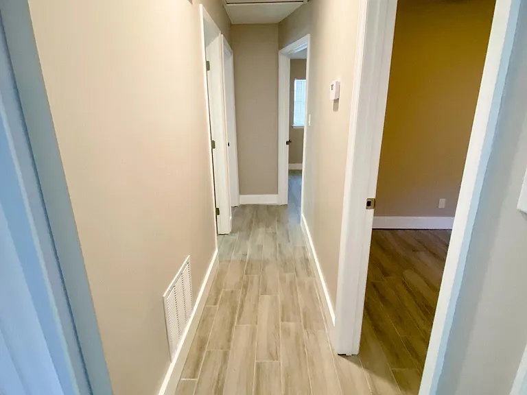 1016 Carroll St — Photo 7