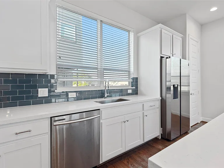3004 Charline Ave — Photo 13