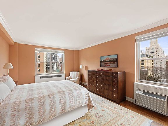 4th image of 1150 Park Ave #9C