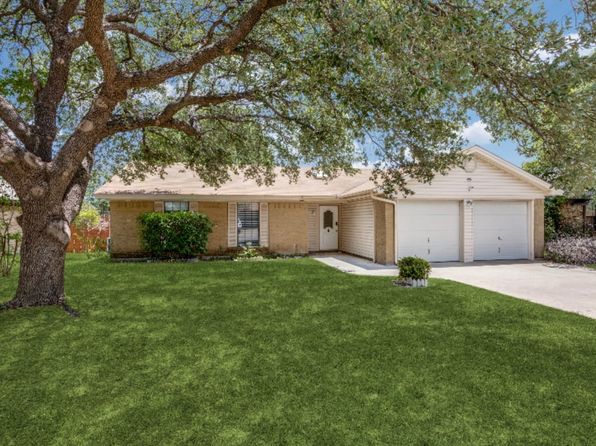 805 Barkridge Trl