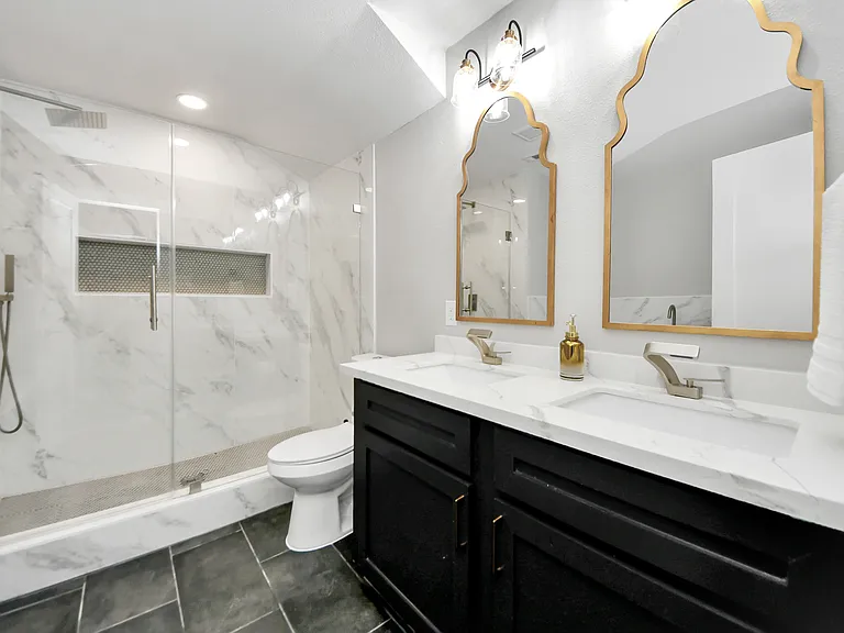 Woodcrest Dr — Photo 35