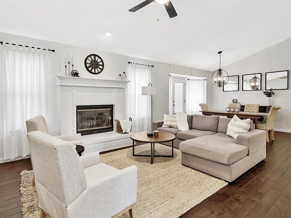 Main Level Living Room