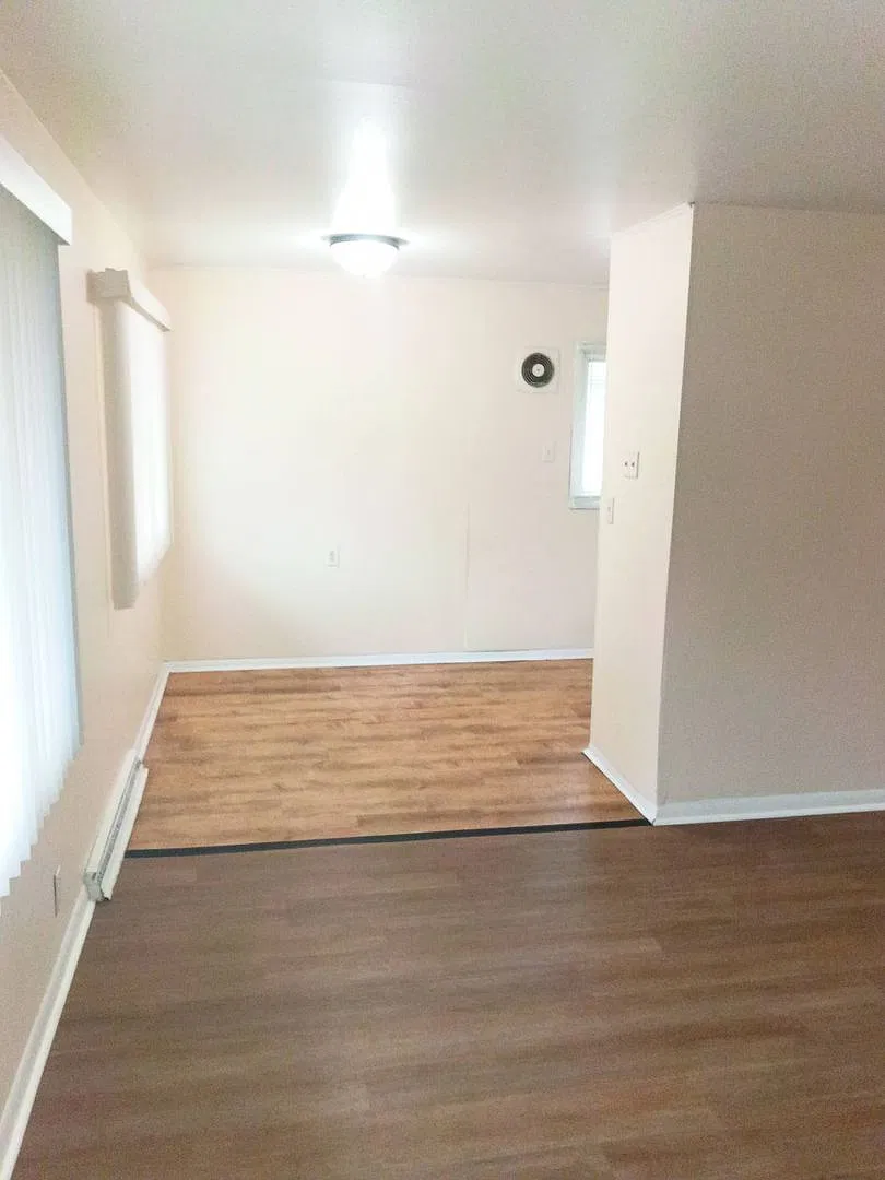 9336WSheridanJ — Photo 4