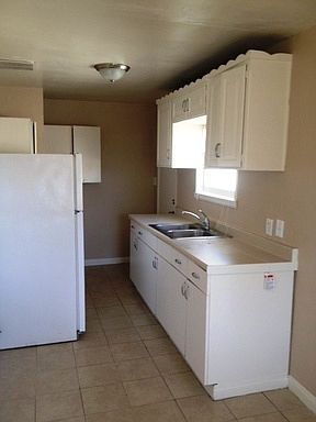 2nd image of 2456 K St