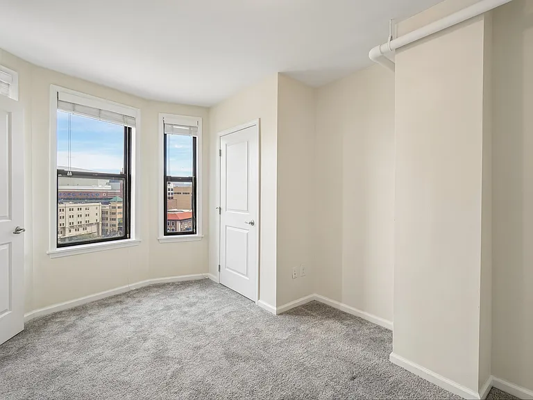 The Ashley Apartments — Photo 49