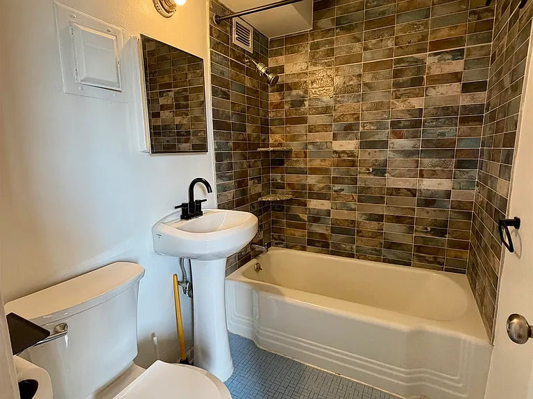 6515 Boulevard East #6R — Photo 13