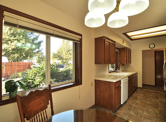 5th image of 10450 SW Clydesdale Pl