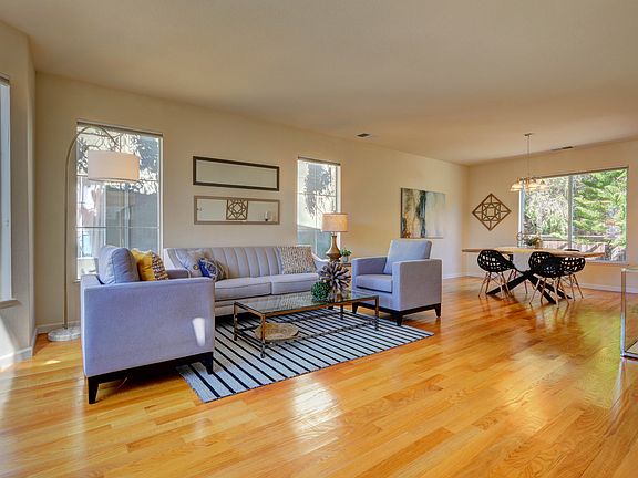 3rd image of 88 Parkgrove Dr