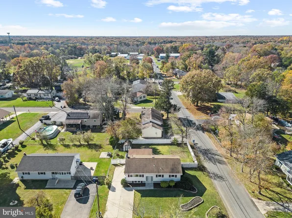 498 Rubin St, Clayton, NJ 08312