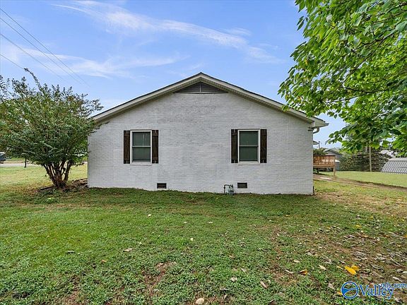 3rd image of 106 Myrtle Pl