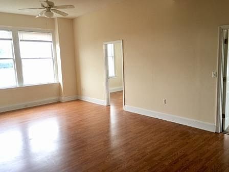 1st image of 116 E Franklin St APT 606