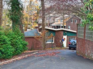 150 W Hutchinson Ave, Pittsburgh, PA 15218