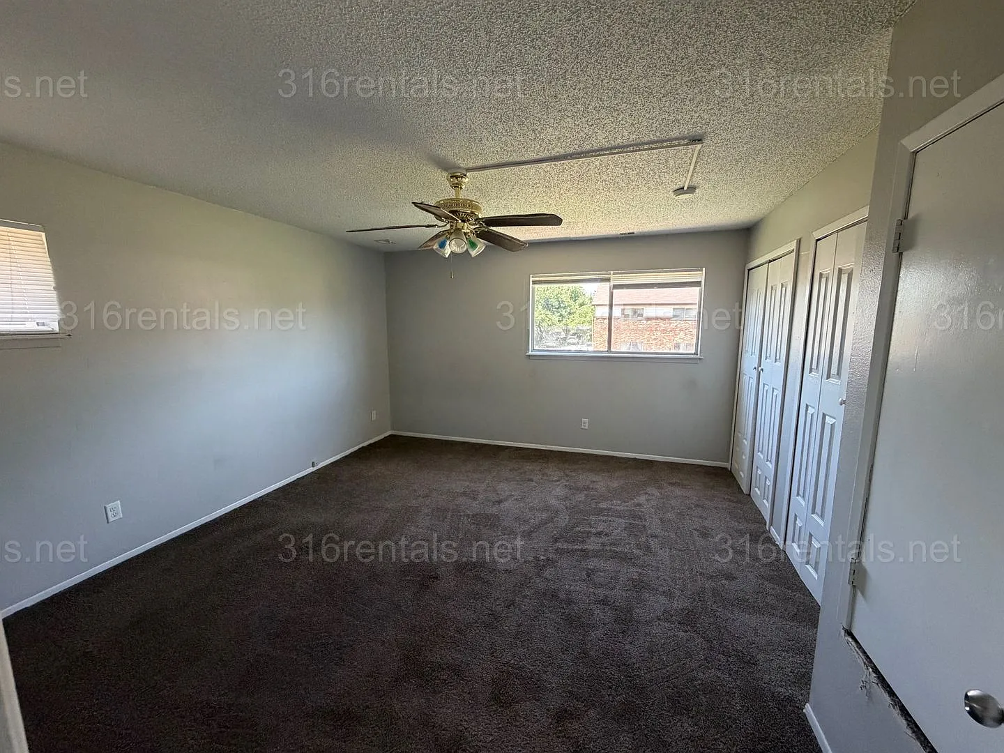 $850- 2 bed 1 bath - Townhomes — Photo 3
