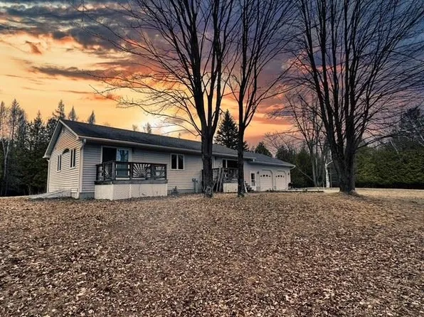 N3475 County Road 577, Wallace, MI 49893