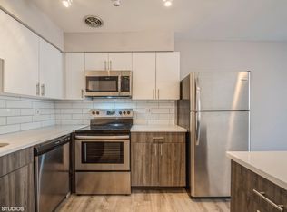 709 W Gordon Ter #311, Chicago, IL 60613