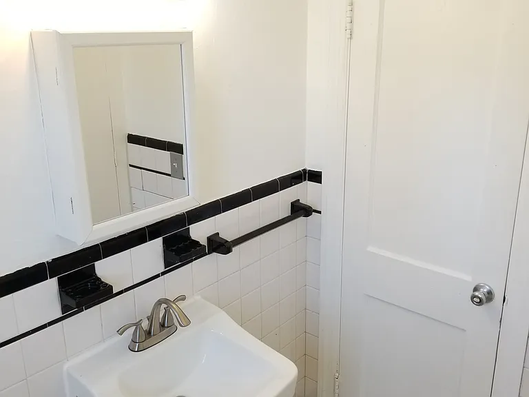  497 Winter St 1stflr 1b/1b Hwincluded Spacious! Freshpaint Petsok — Photo 8