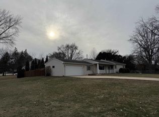 2440 E Ridge Rd, Beloit, WI 53511