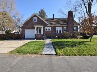 313 Leonard St, Agawam, MA 01001