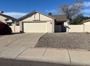 8812 W Saint John Rd, Peoria, AZ 85382