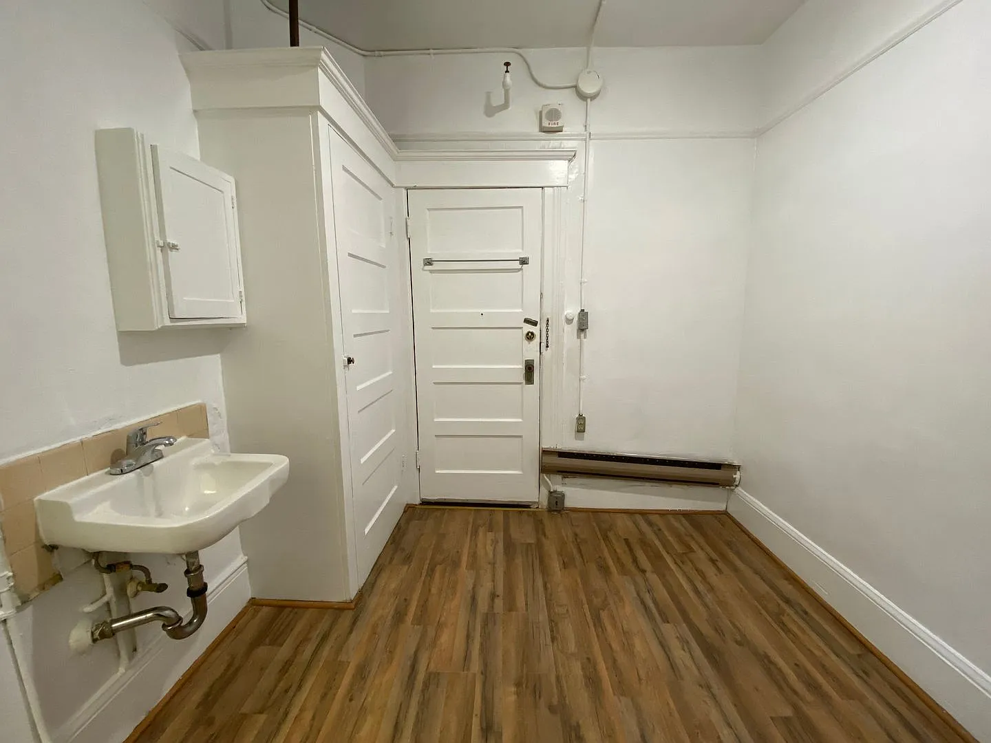 Private Room near CCSF Chinatown/ North Beach Campus & Financial District — Photo 4
